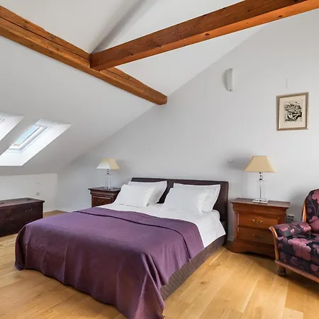 Lägenhet Penthouse Matkovic *